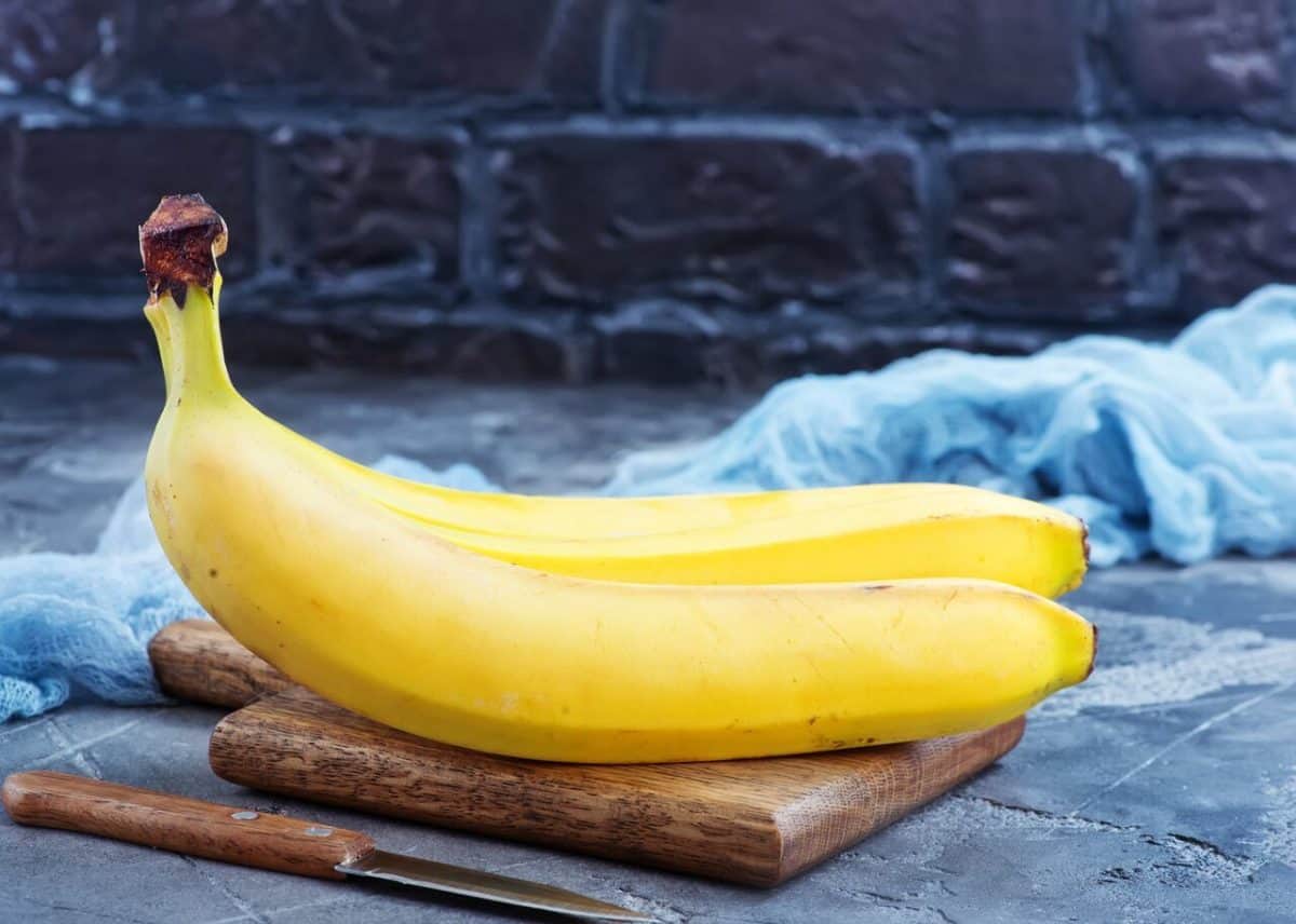 10 Second Banana Ice Cream Recipe (Using ONLY BANANAS)