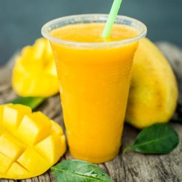 EASIEST Mango Smoothie Recipe (No Banana No Yogurt No Dairy)