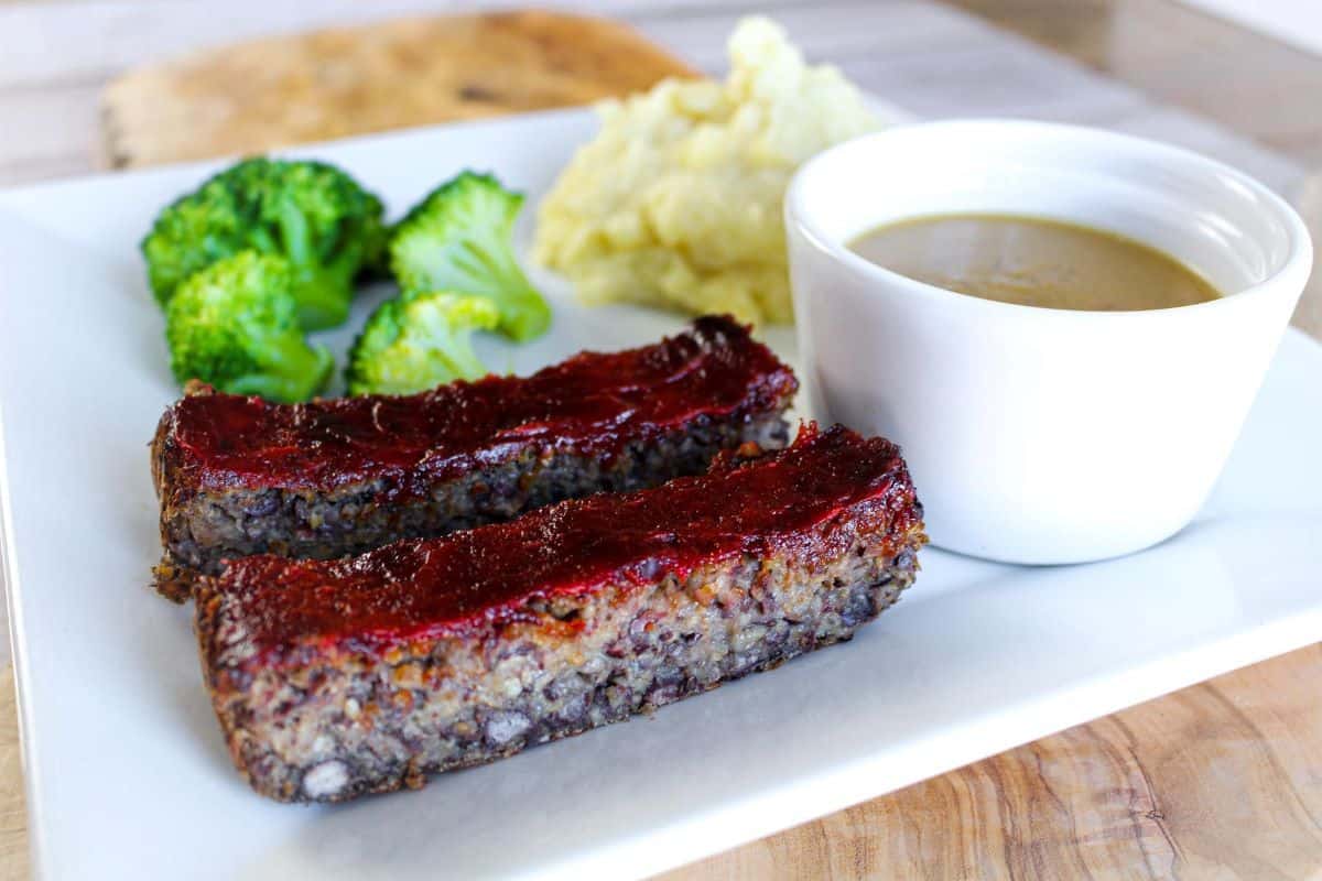 Vegan Meatloaf with gravy, broccoli & mash.